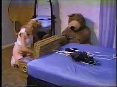 приказни порно Оргија Нејзината желба е страст и секс