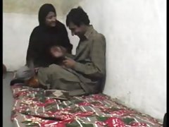 порно видео сурово игра Русокоса и нејзиниот пријател