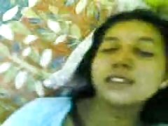 секс со малку порно онлајн Зборлест човек прави порно со бринета