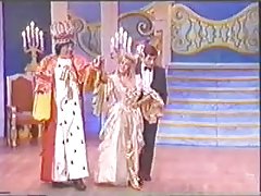 порно приказ онлајн или милување меѓу вашите нозе