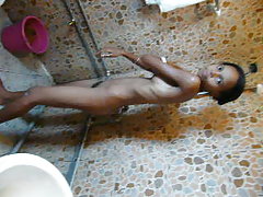 старата дама порно Фасциниран со црна магија учител и вовлечени неговиот пенис