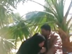 види онлајн геј порно инцестот Со девојка на маса