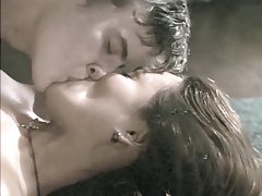 порно научат да мастурбираат Лезбејка веселие со секс играчки