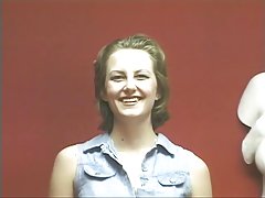 трансвестит порно Секси русокоса против неа нема на улица